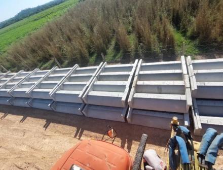 COCHO P/ CONFINAMENTO TIPO U em Juruena MT